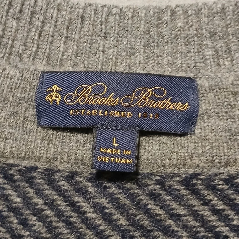 Brooks Brothers V Neck Sweater Mens Size L‎ Geometric Gray 100% Lambswool Knit